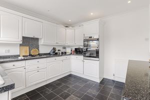 Kitchen- click for photo gallery